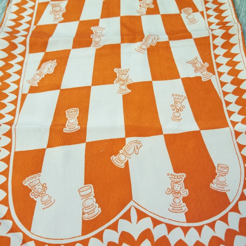 Vintage Chess Themed Table Runner - Picture 2 of 8